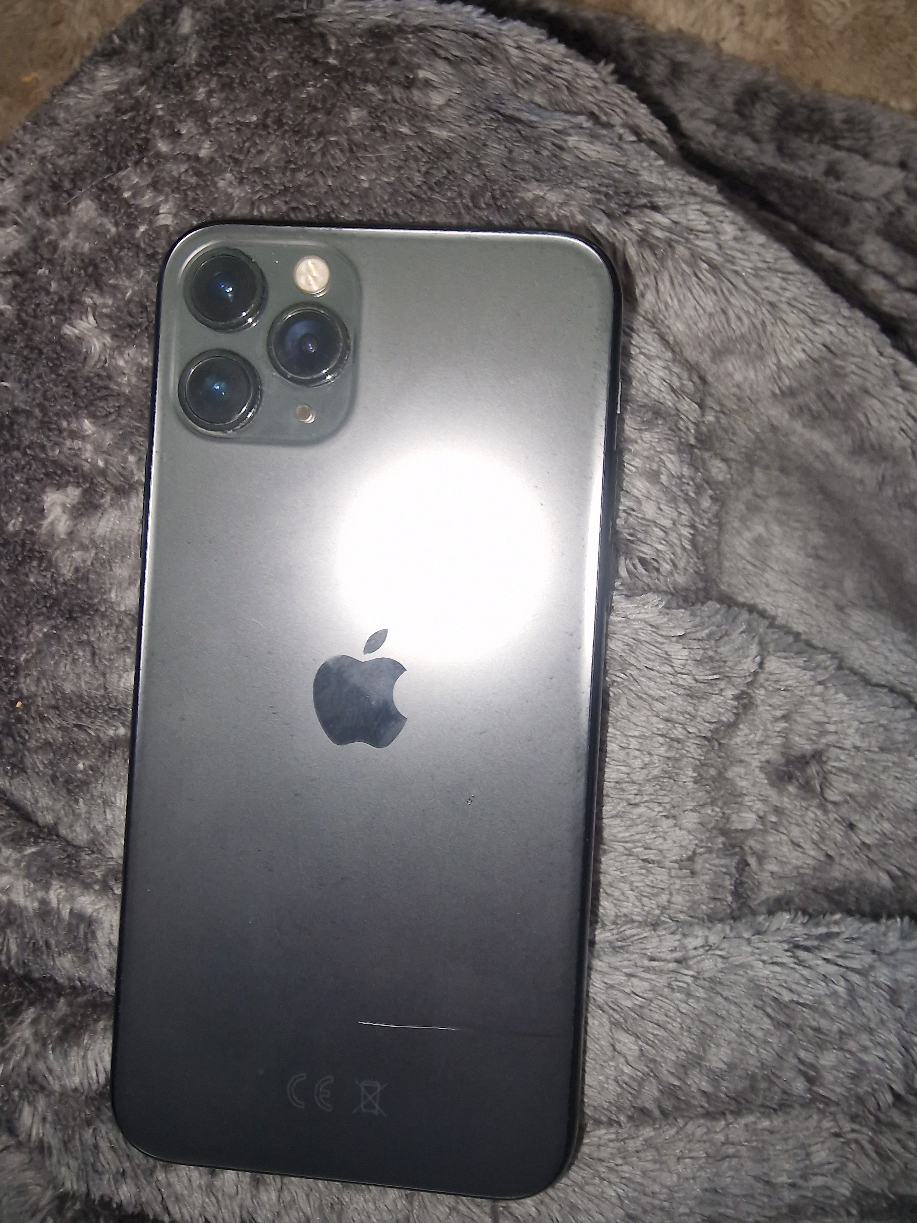 Apple iPhone 12 128 GB – Gebraucht, guter Zustand